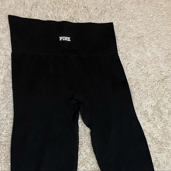 Pink Victoria’s Secret leggings cool & comfy size medium - Picture 6 of 10